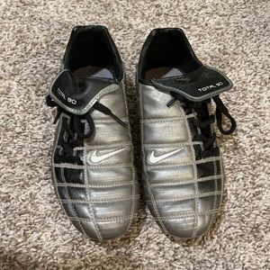 Limited Edition Rare Nike Total 90 Soccer Cleats